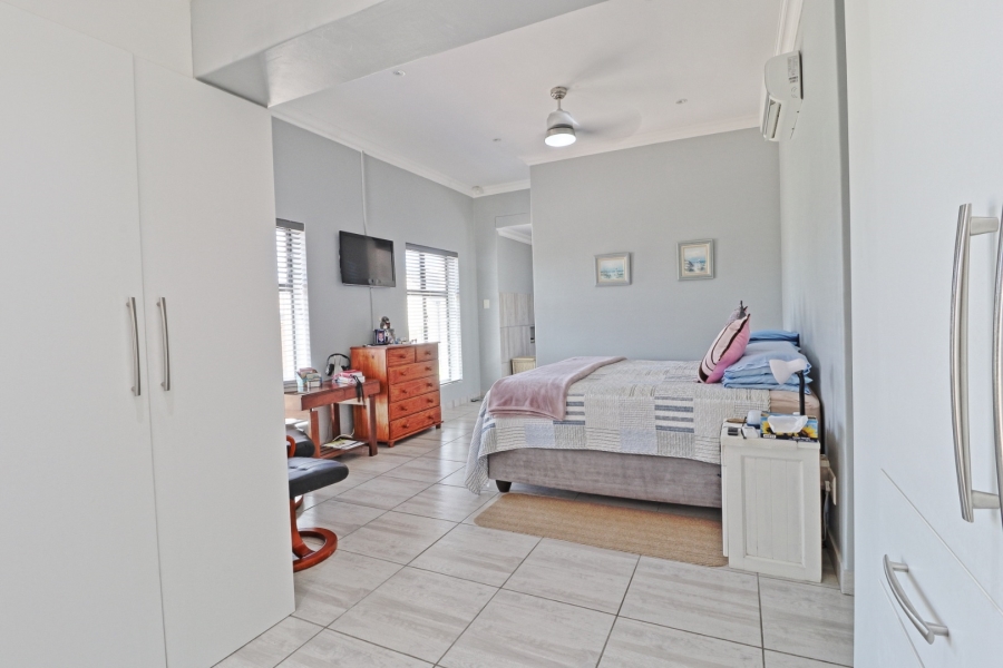 3 Bedroom Property for Sale in Hartenbos Central Western Cape